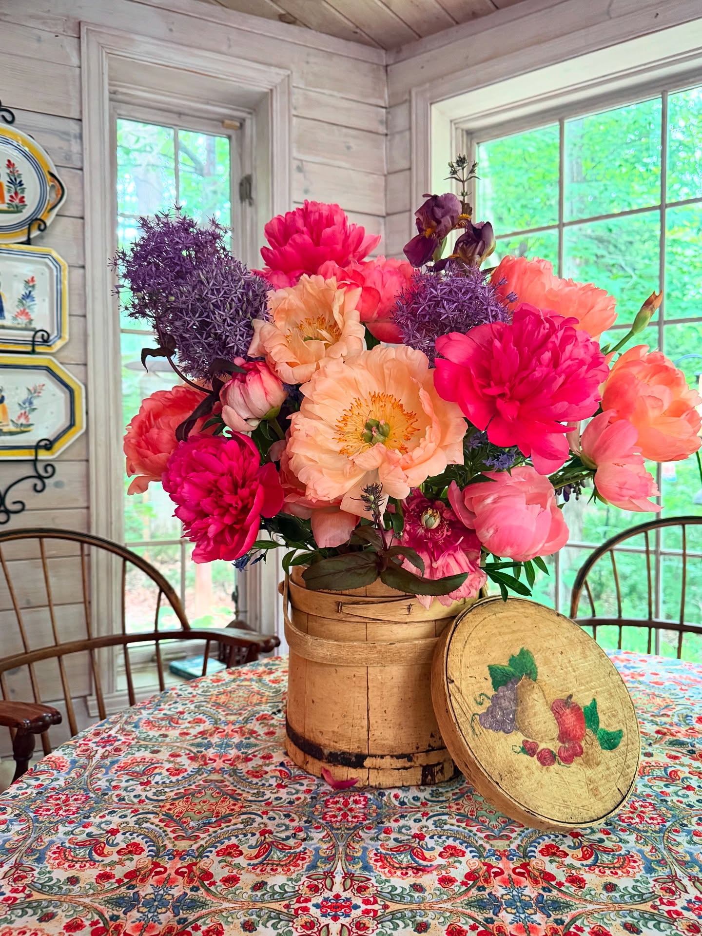 Beauties in coral peonies.
.
.
Being MIA on IG, tending my peony garden for the last few weeks. 
.
I made this arrangement during my demo during my local peony society's annual show this past weekend. Do you want to see more of my peonies?
.
.
#peonies #peony #peonyfestival #peonyflower #coralpeonies #florals #peonylove #cutflowersfrommygarden #peonylover #peonygarden #canadiangardening #flowersofinstagram #farmhousestyledecor #cottagestyledecor #pivoines #vintagestyledecor